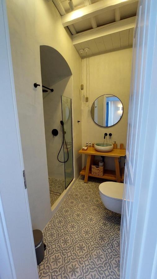 Halki Sea Breeze - A Waterfront Villa Экстерьер фото